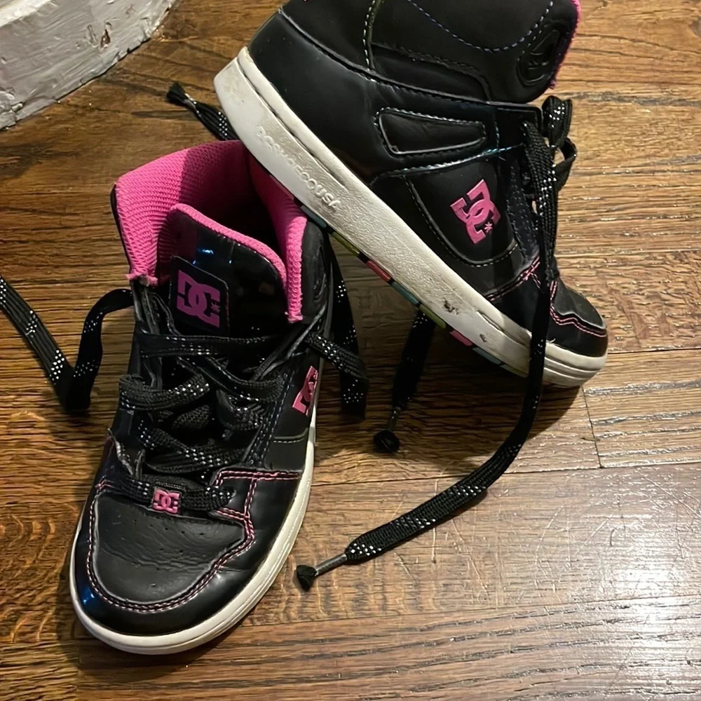 DC skateboard high top sneaker size 13